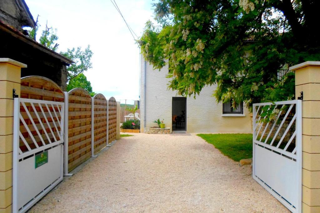 Chambres D'Hotes Le Clos Du Murier Villefranche-de-Rouergue Bagian luar foto